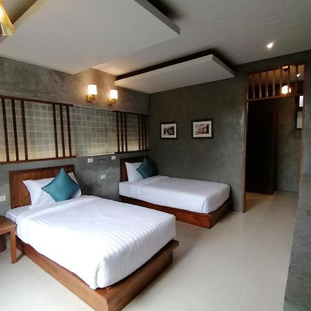 Jr Place Klong Muang Beach Ngoại thất bức ảnh