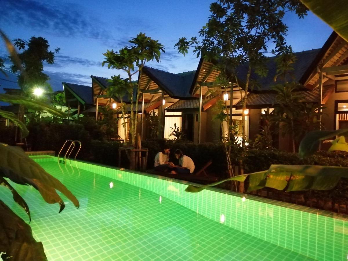 Jr Place Klong Muang Beach Ngoại thất bức ảnh