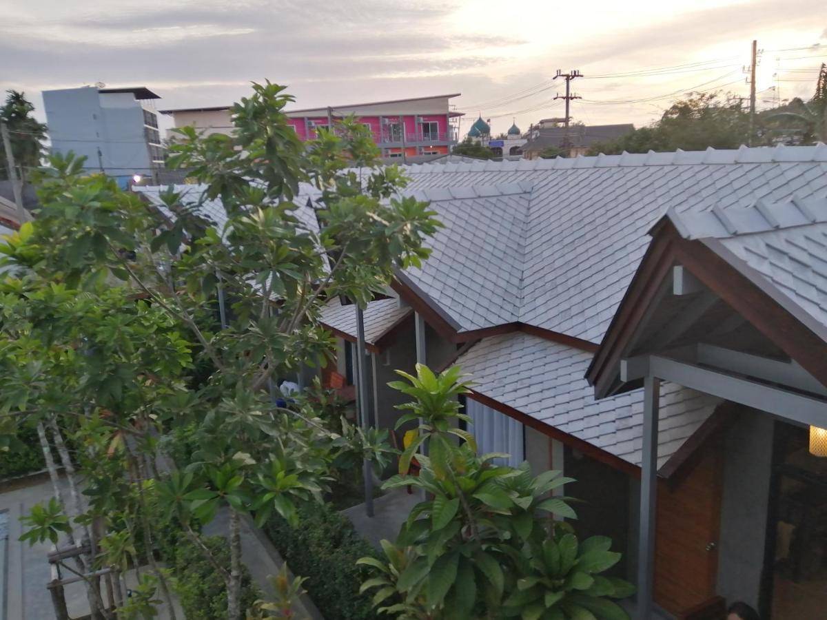 Jr Place Klong Muang Beach Ngoại thất bức ảnh