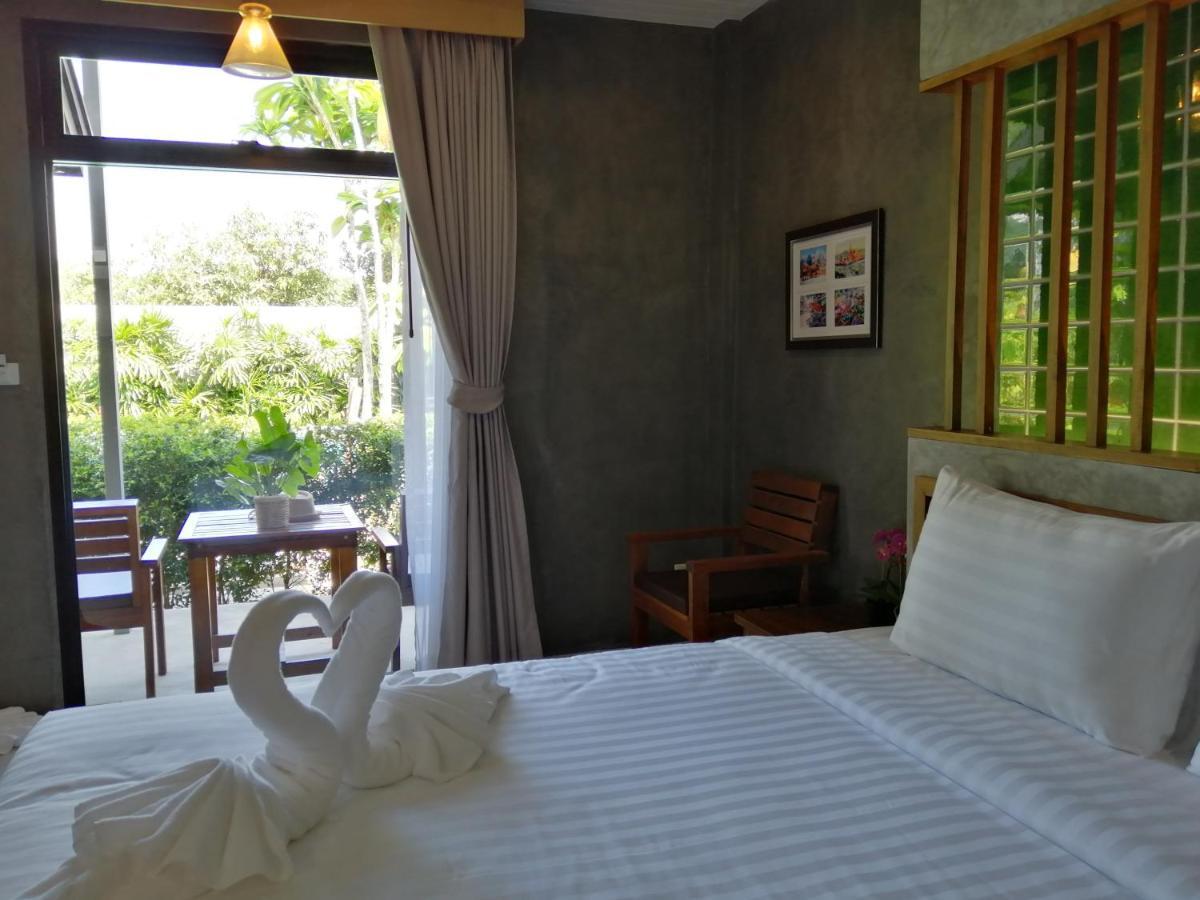 Jr Place Klong Muang Beach Ngoại thất bức ảnh