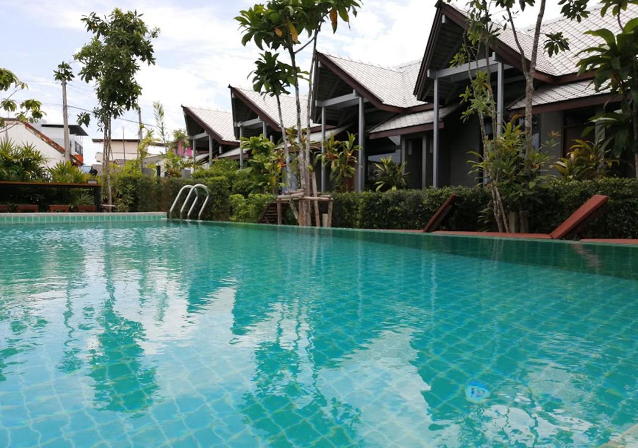 Jr Place Klong Muang Beach Ngoại thất bức ảnh