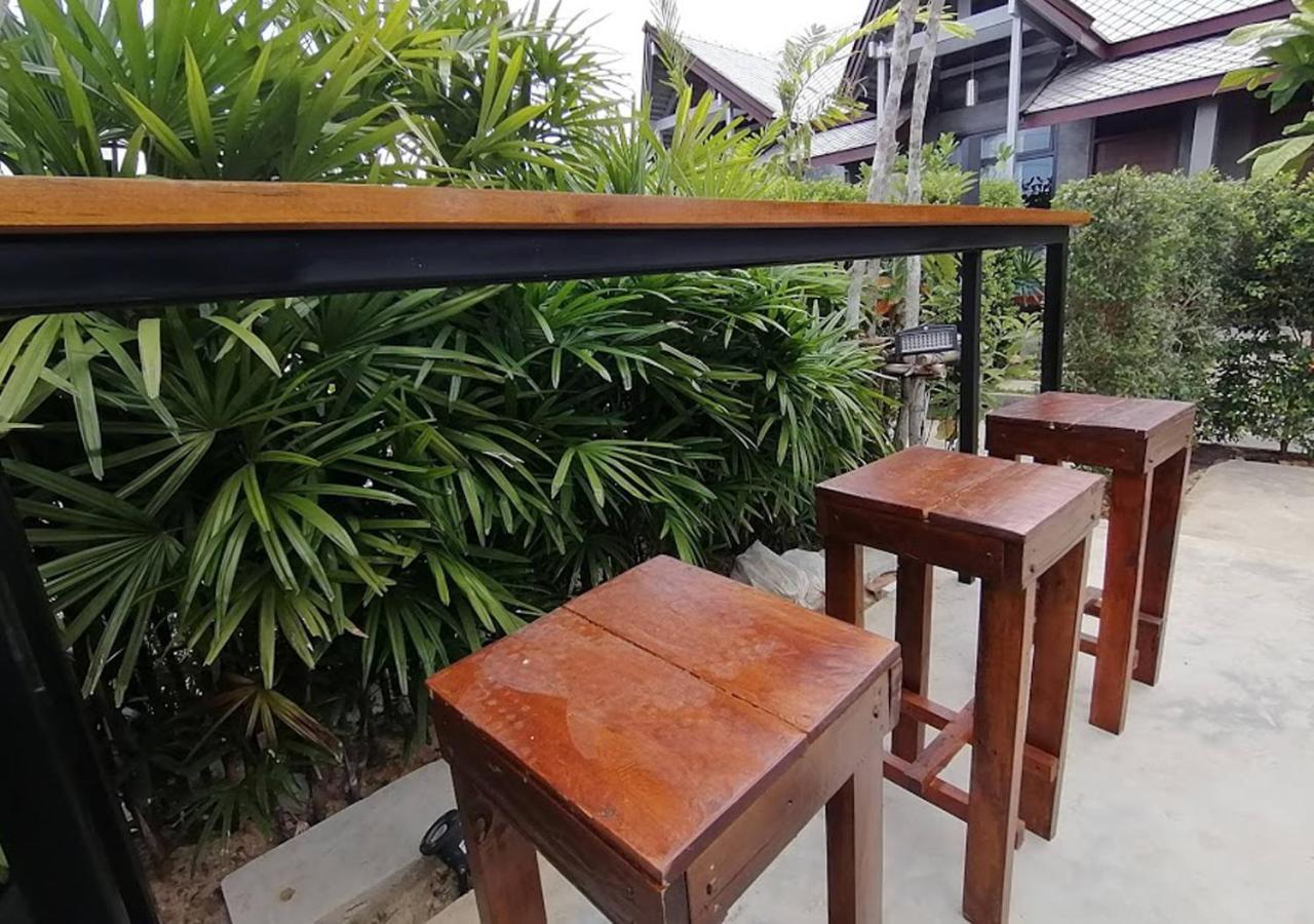 Jr Place Klong Muang Beach Ngoại thất bức ảnh