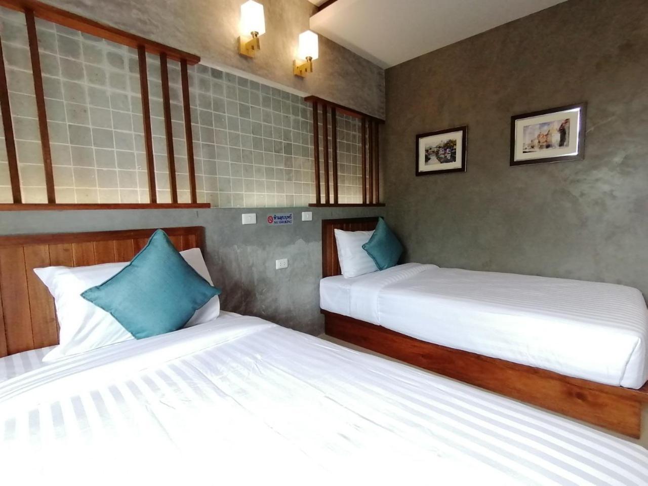 Jr Place Klong Muang Beach Ngoại thất bức ảnh